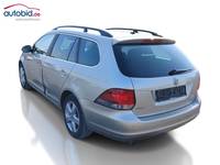 Widok z tyłu po stronie lewej