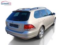 Widok z tyłu po stronie prawej