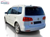 Widok z tyłu po stronie lewej