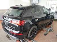 Vue de l’arrière gauche