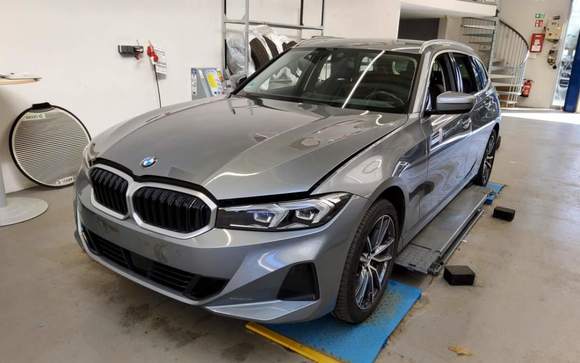 Pogled sprijeda lijevo