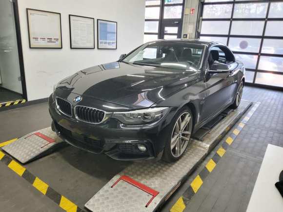 Pogled sprijeda lijevo