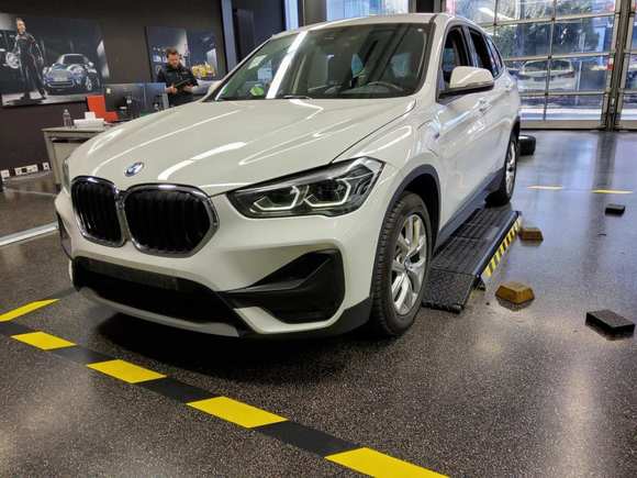 Widok z przodu po stronie lewej