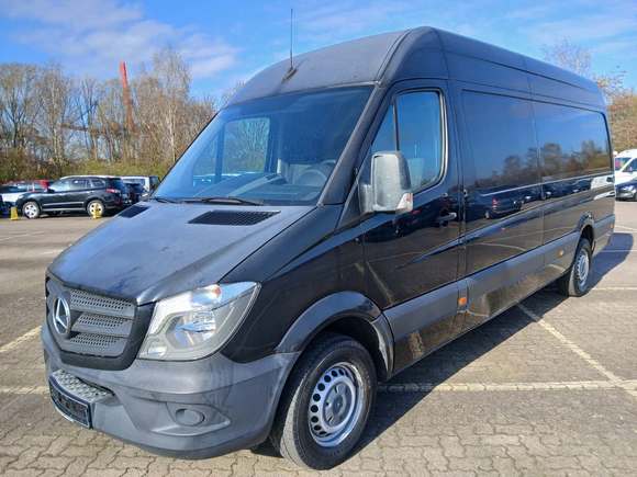 Widok z przodu po stronie lewej