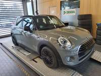 Pogled od napred  desno