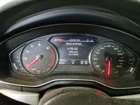 Pogled na kombinirani instrument