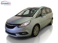 Skats no kreisās puses priekšā