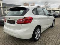 Aanzicht achter rechts