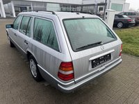 Aanzicht achter rechts