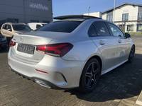 Aanzicht achter rechts