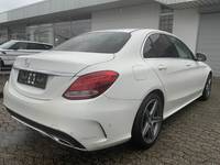 Aanzicht achter rechts