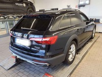 Aanzicht achter rechts