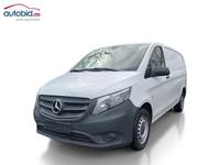 Skats no kreisās puses priekšā