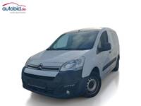 Skats no kreisās puses priekšā