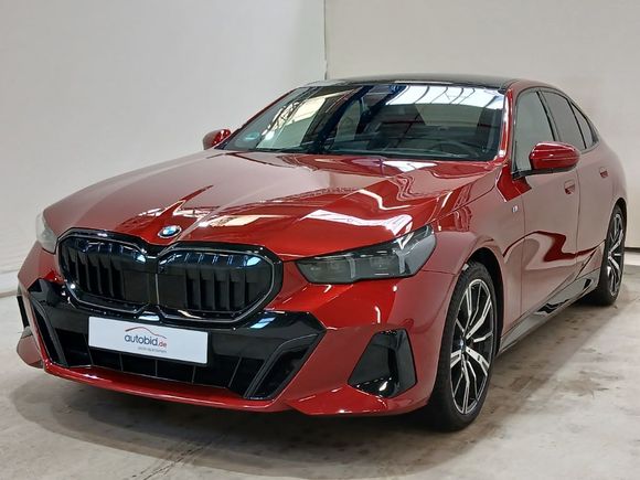 Pogled sprijeda lijevo