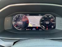 Pohled na přístrojovou desku