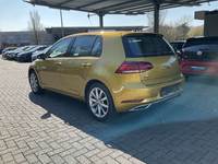 Pogled od pozadi levo