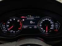 Вид на приборную панель