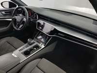 Вид на салон