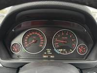 Pohled na přístrojovou desku