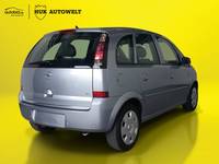 Aanzicht achter rechts