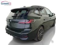 Skats no labās puses aizmugurē