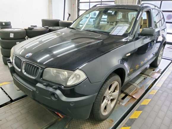 Pogled sprijeda lijevo