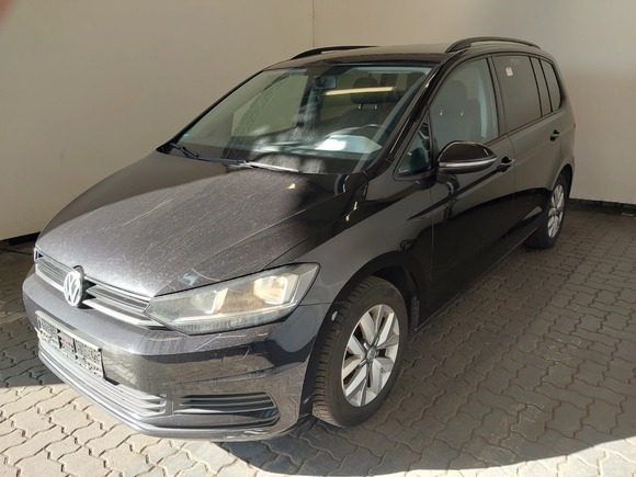 Pogled sprijeda lijevo