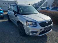 Pogled sprijeda desno