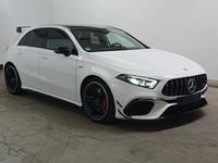 Skats no labās puses priekšā