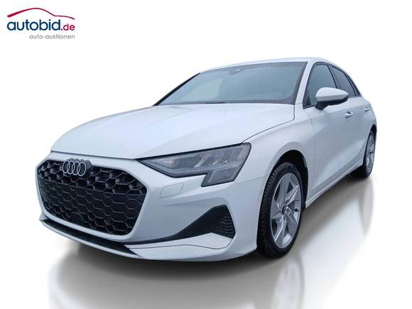 Skats no kreisās puses priekšā