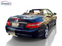 Widok z tyłu po stronie prawej