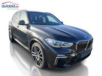 Skats no labās puses priekšā