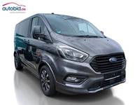 Skats no labās puses priekšā