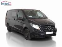 Skats no labās puses priekšā