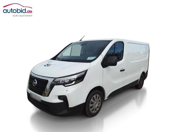 Вид спереди слева