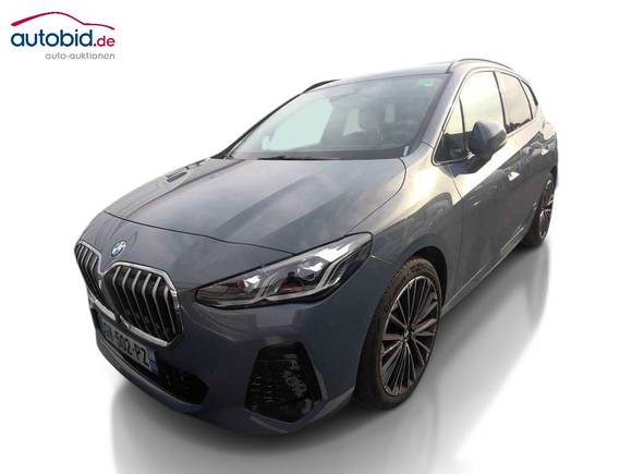 Pogled sprijeda lijevo