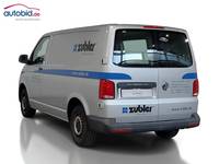 Pogled od pozadi levo