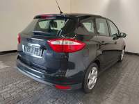 Vue de l’arrière droit