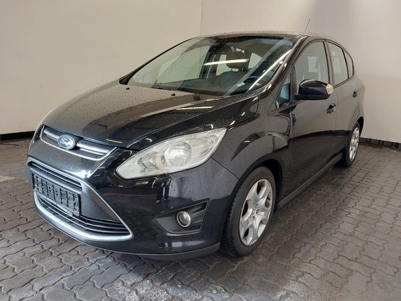 Vue de l’avant gauche