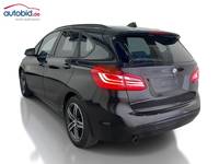 Vue de l’arrière gauche