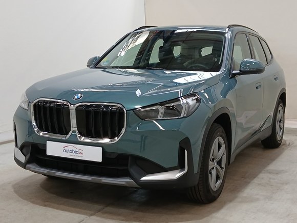 Pogled sprijeda lijevo