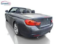 Vue de l’arrière gauche