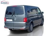 Pogled od pozadi desno