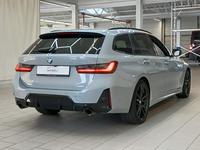 Pogled od pozadi desno