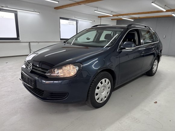 Вид спереди слева