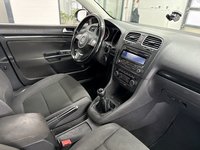 Вид на салон