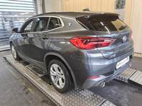 Pogled od pozadi levo