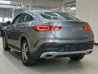 Vedere spate stânga