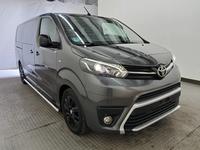 Вид спереди справа